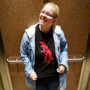 Meet your Posher, Crystal